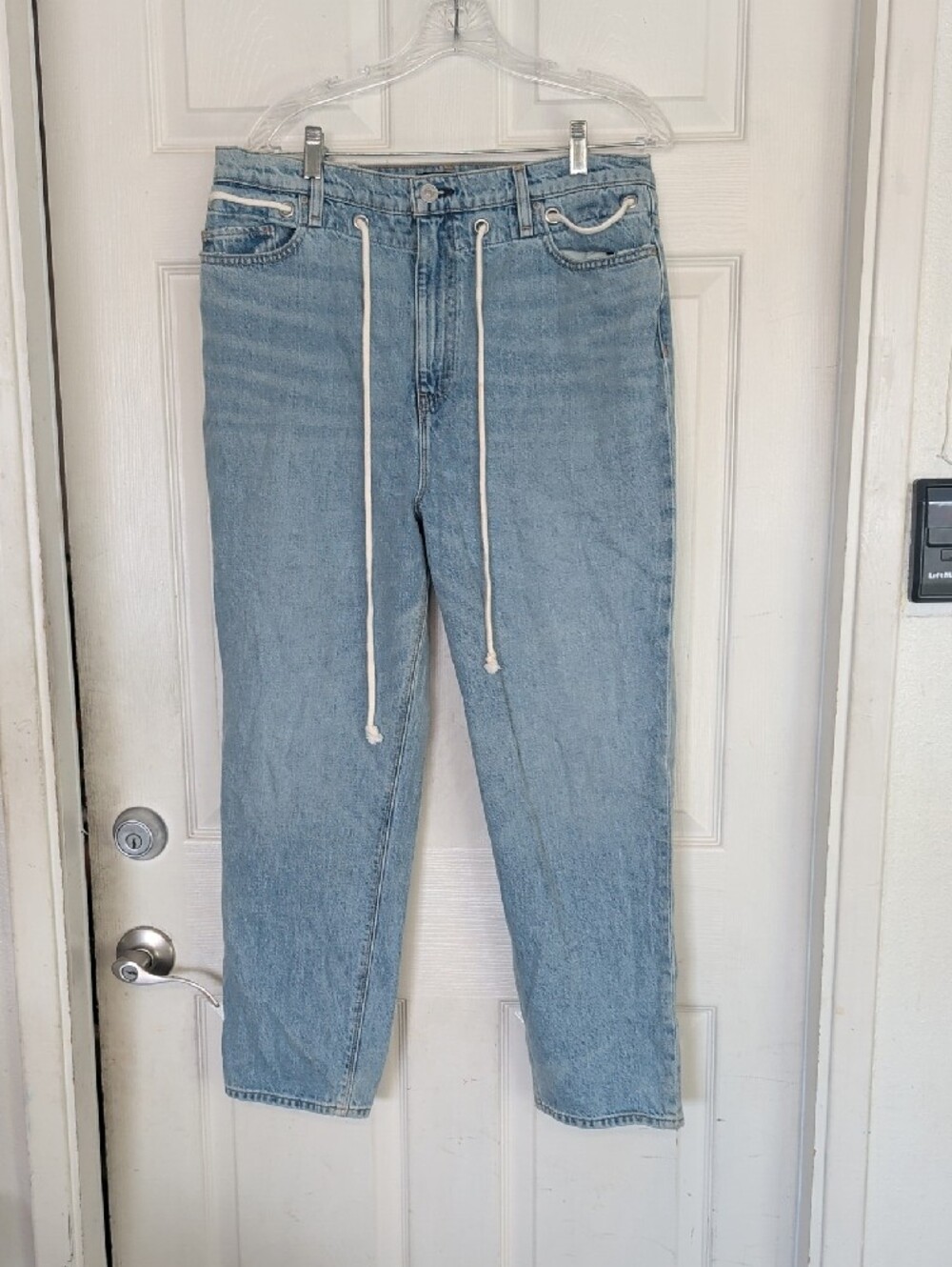 Hudson Elly Taper High Rise Jeans Sz 30 Light Wash
